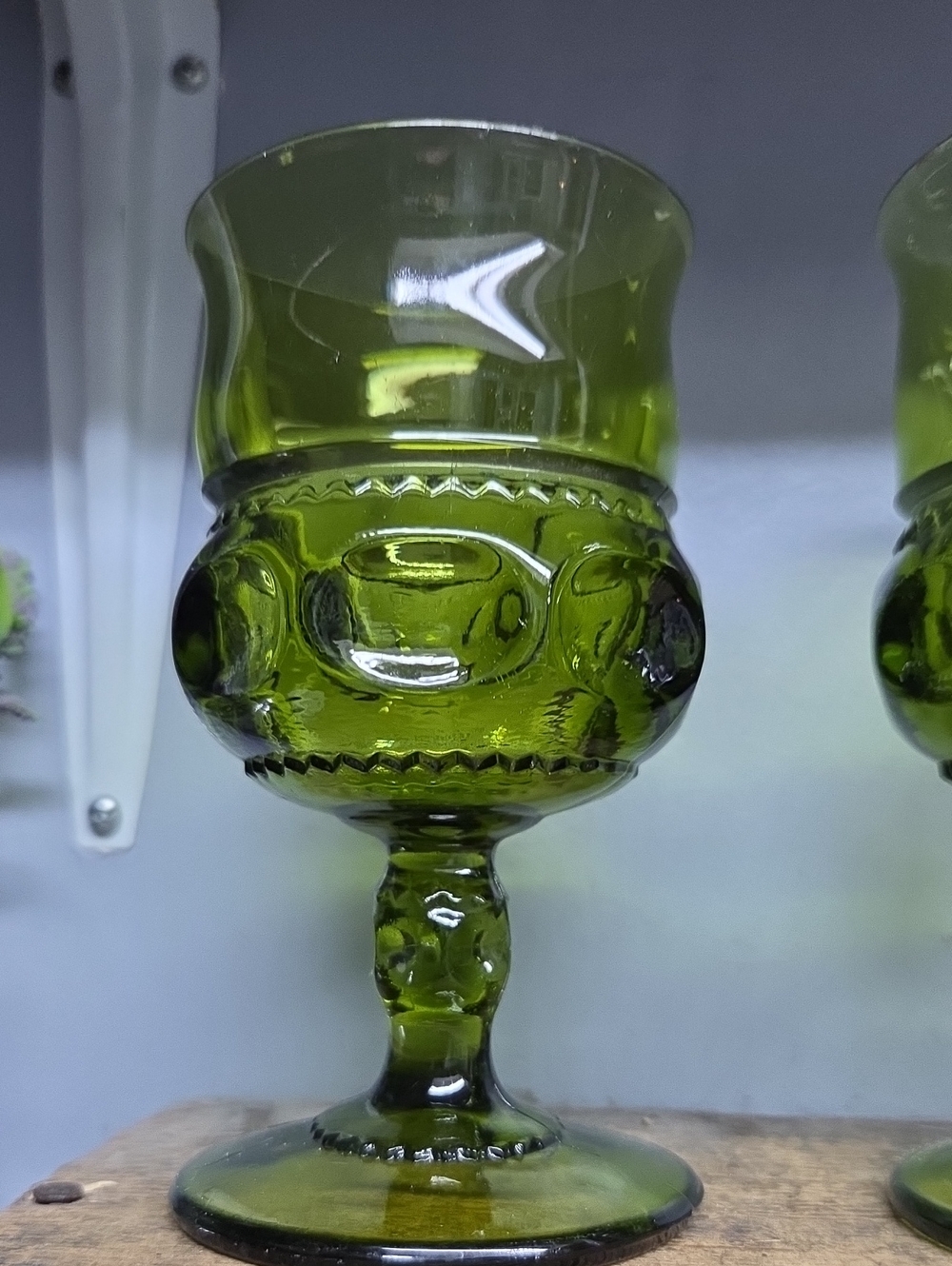 Vintage Indiana Glass King's Crown Avocado Green Goblets - Set of 2 - Picture 2 of 3